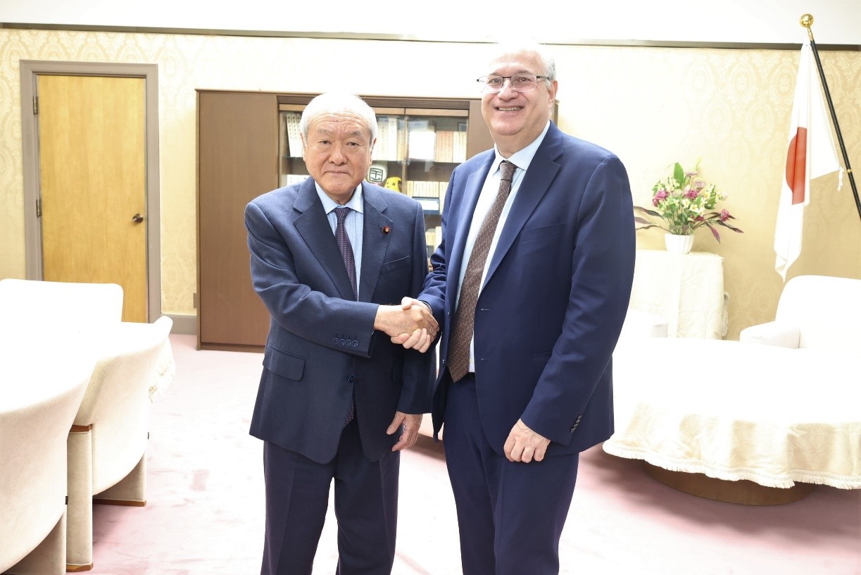 鈴木大臣とゴールドファイン総裁