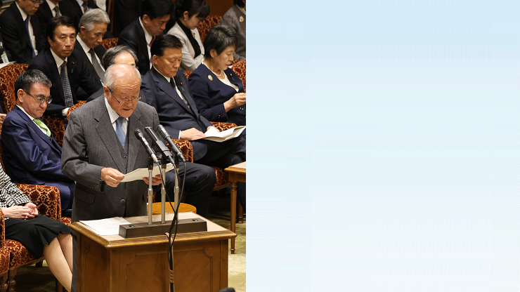 令和6年度予算の提案理由説明を行う鈴木大臣