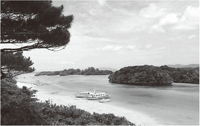 川平湾(提供:石垣市)